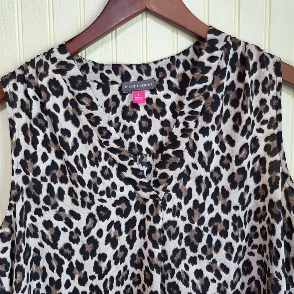 Vince Camuto Blouse Womens‎ Small Brown Animal Print V Neck Sleeveless Top